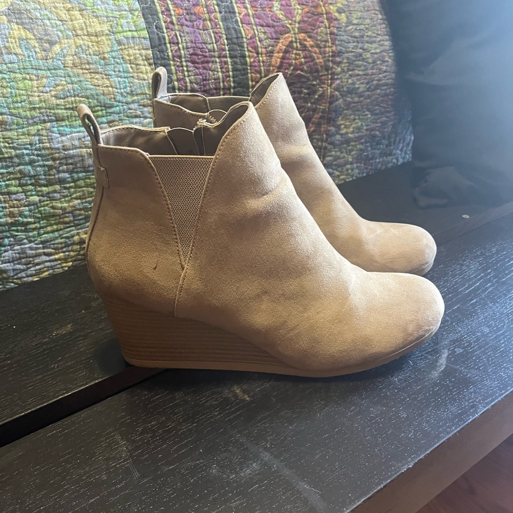 Size 11 Time & Tru Booties